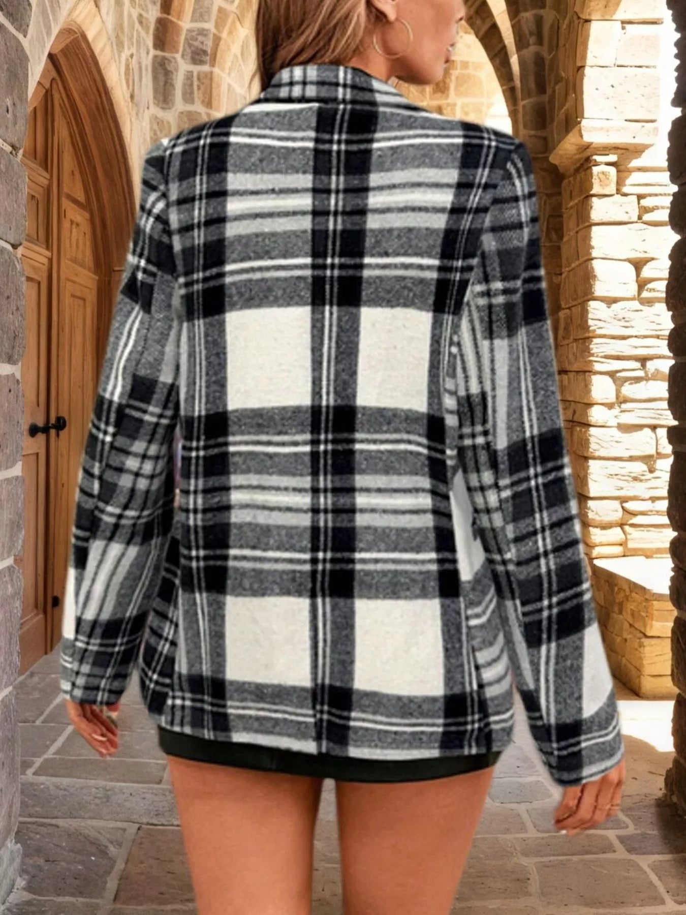 Plaid Single-Button Blazer
