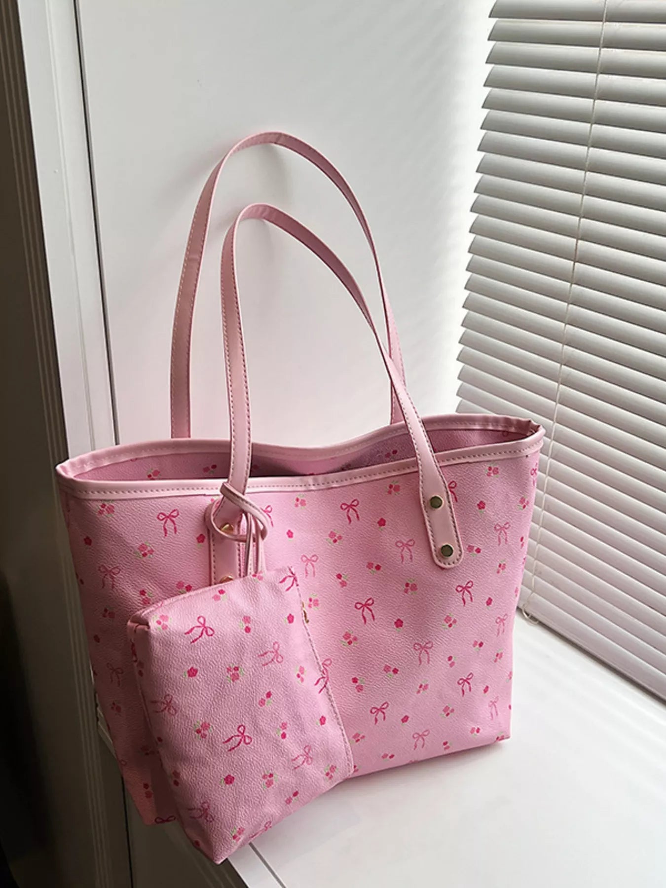 Printed Tote Shoulder Bag with Pouch