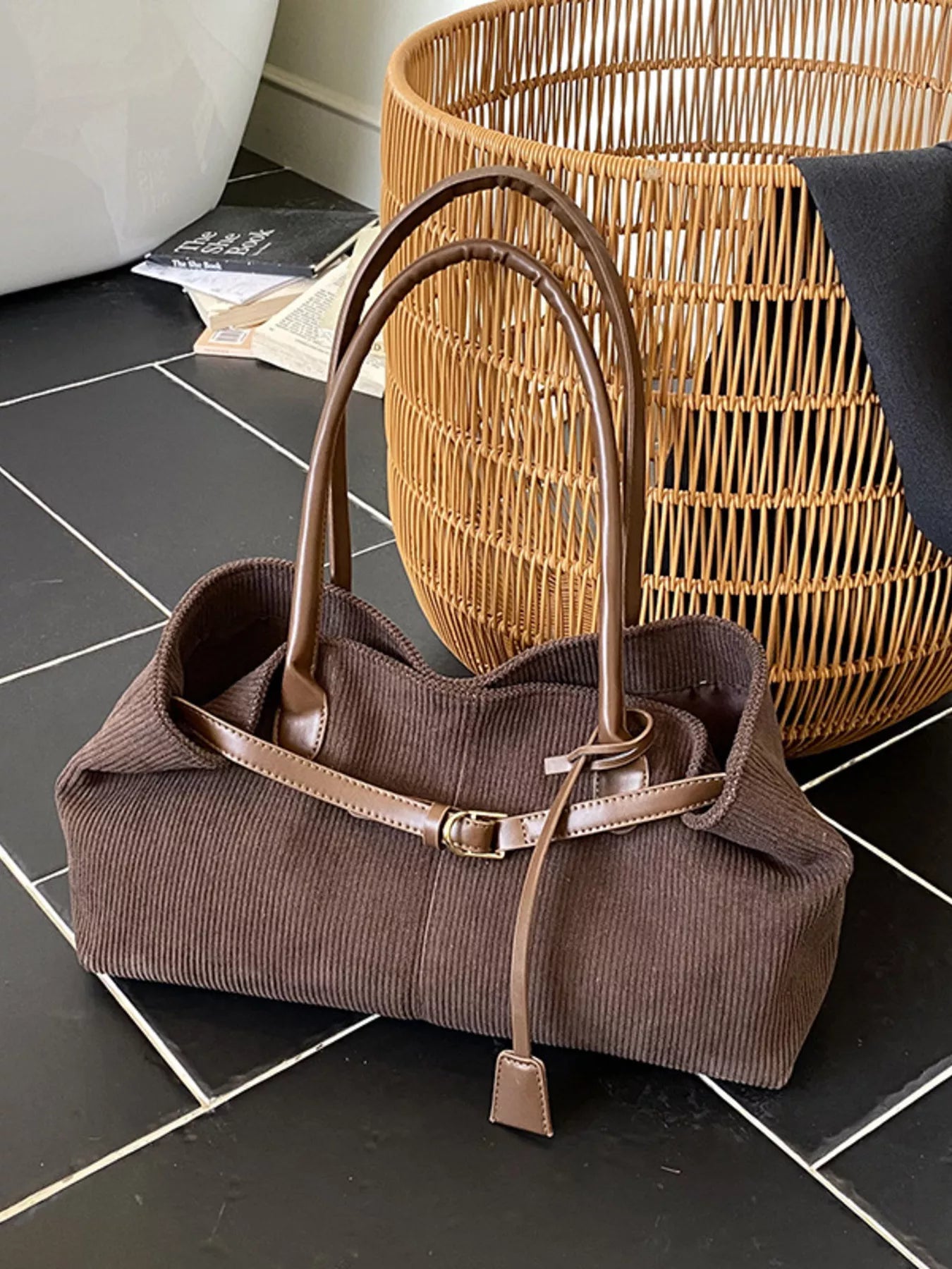 Buckle Decor Shoulder Bag