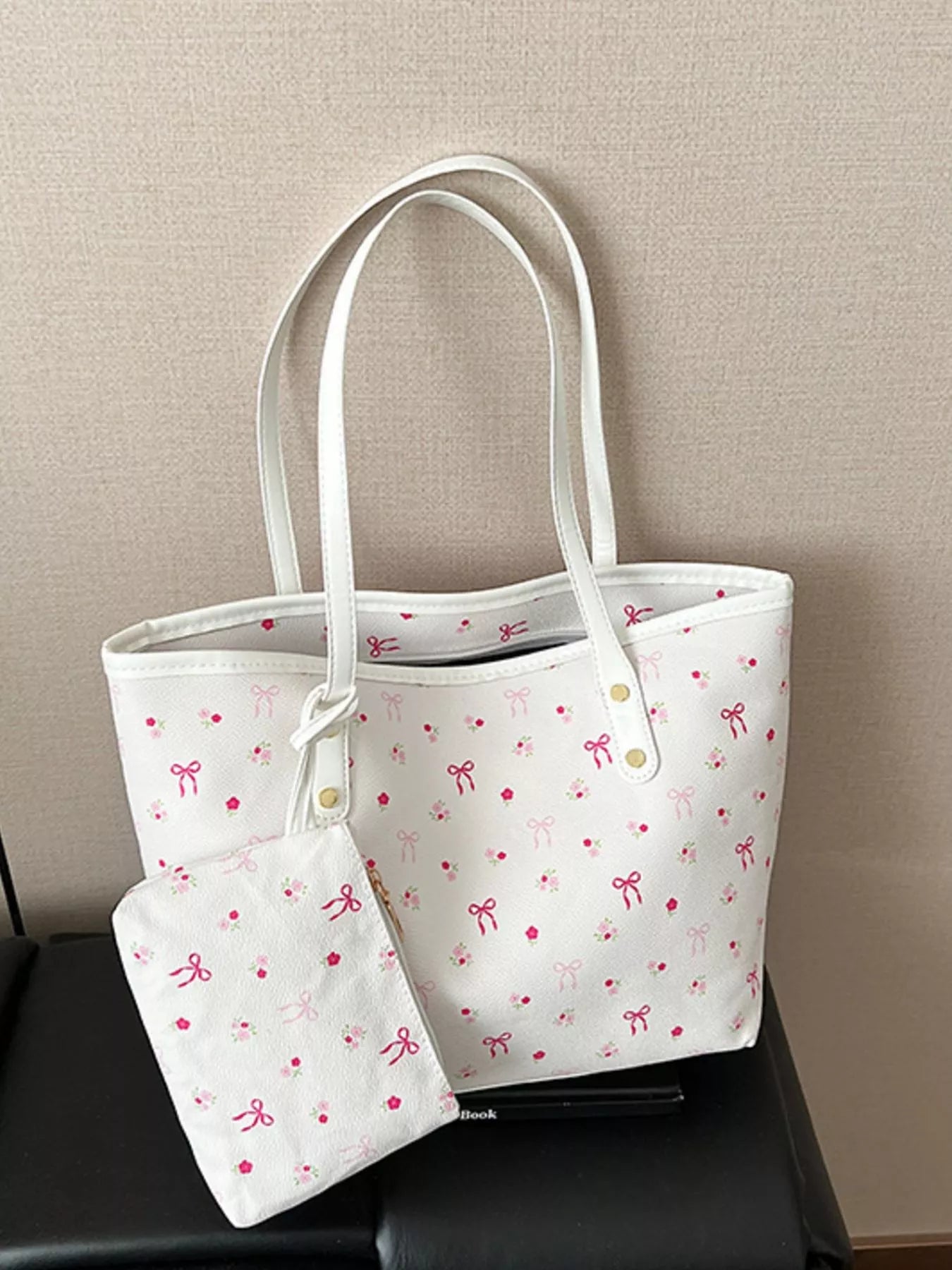 Printed Tote Shoulder Bag with Pouch