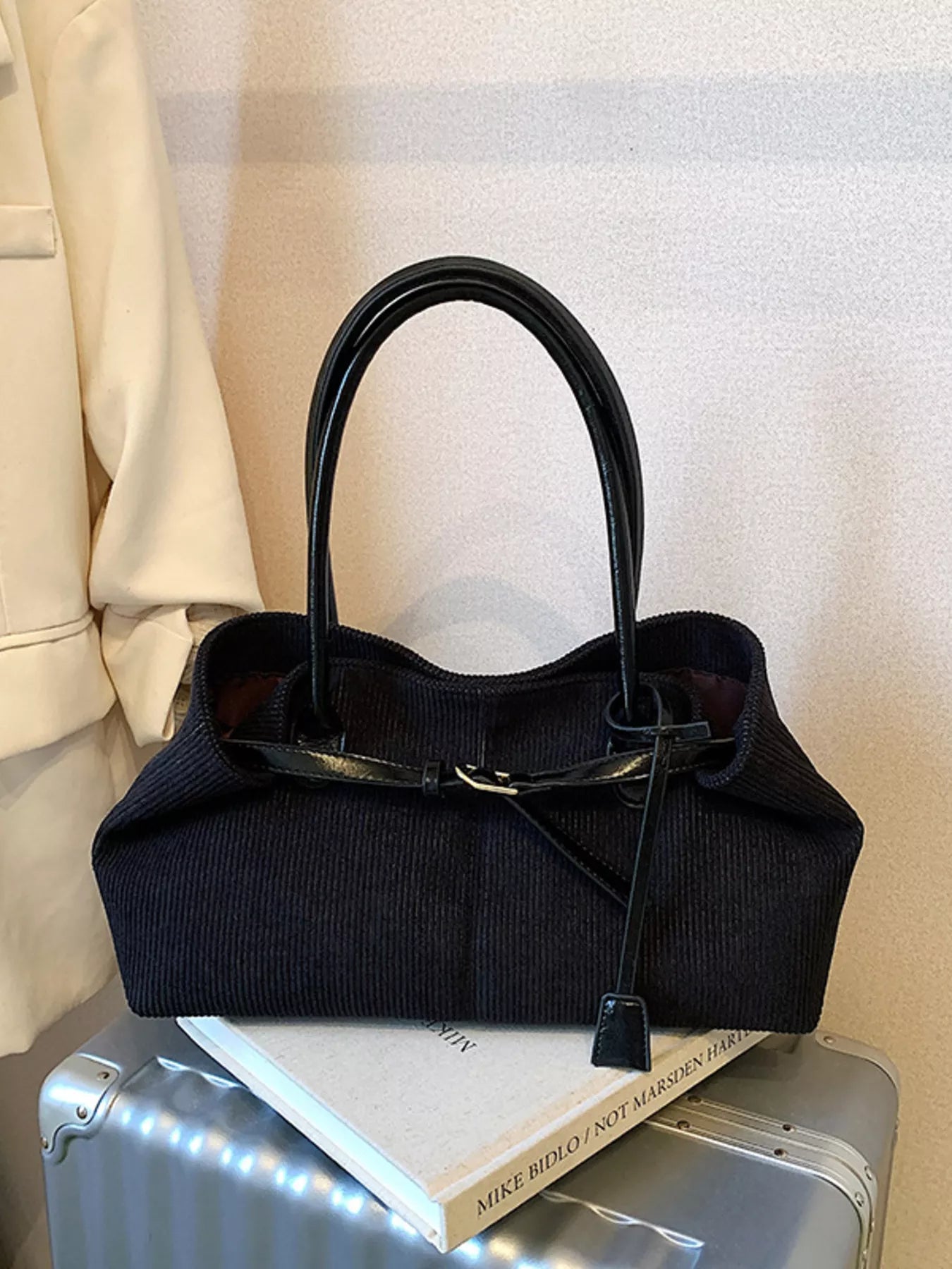 Buckle Decor Shoulder Bag