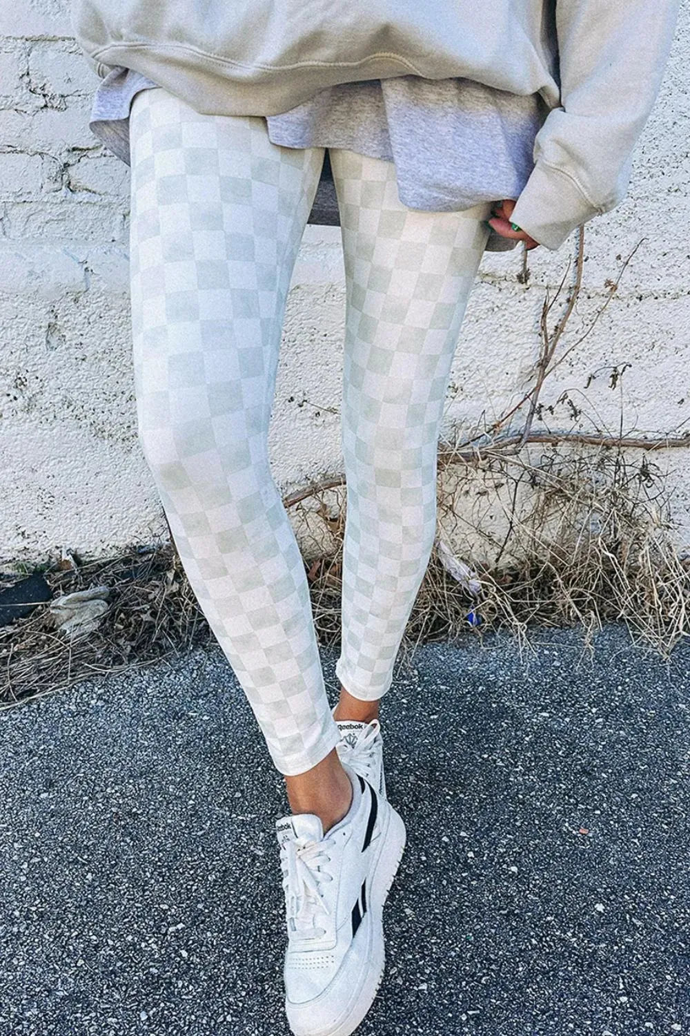 Checkered Elastic Waist Leggings White