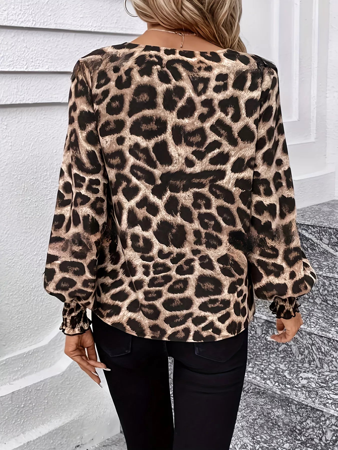 Leopard V-Neck Long Sleeve Blouse