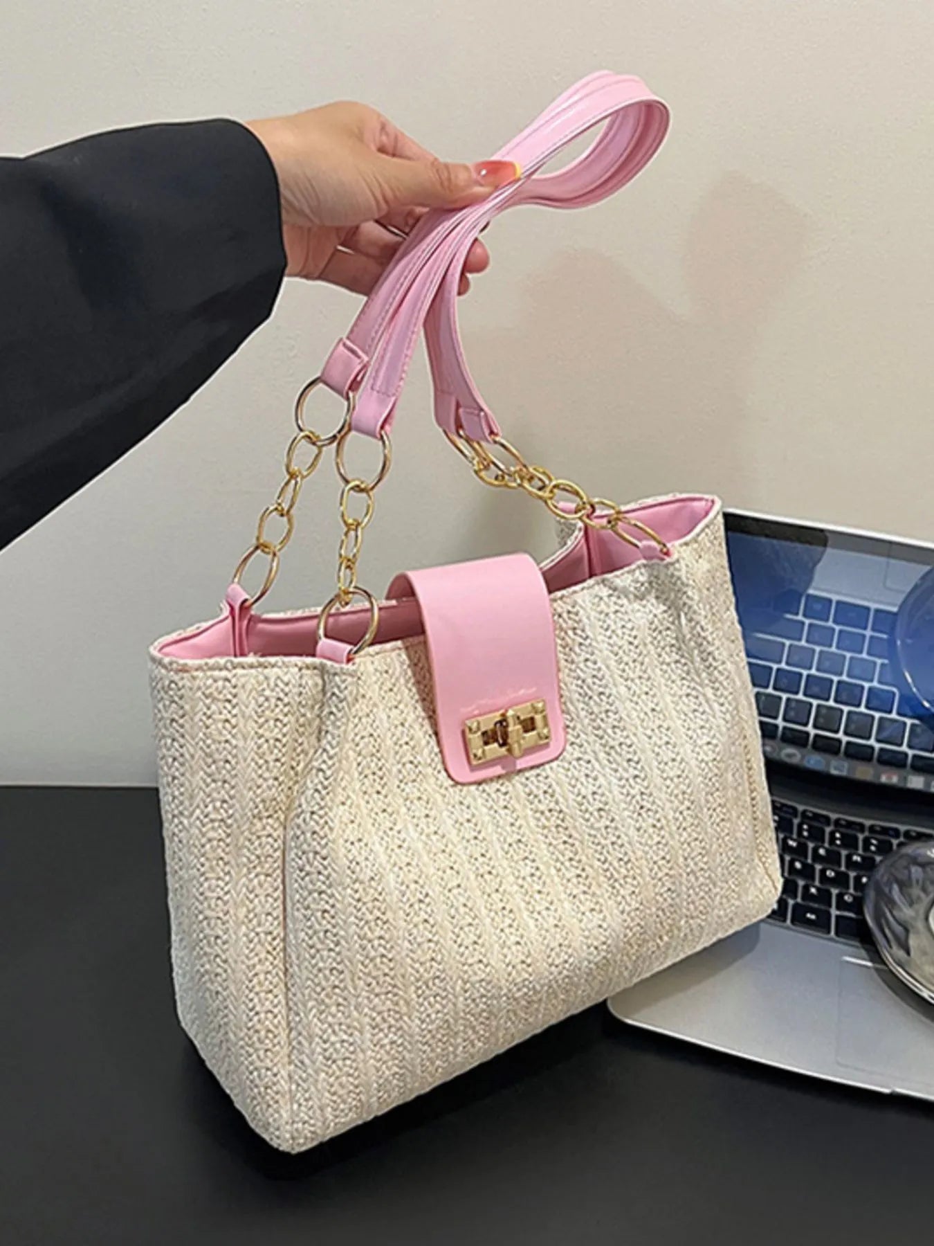 Woven Straw Shoulder Bag Pink One Size