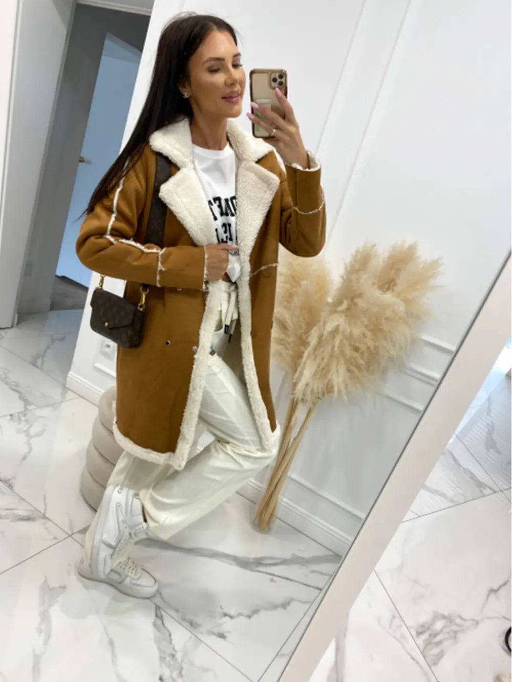 Lapel Collar Exposed Seam Buttoned Coat Camel