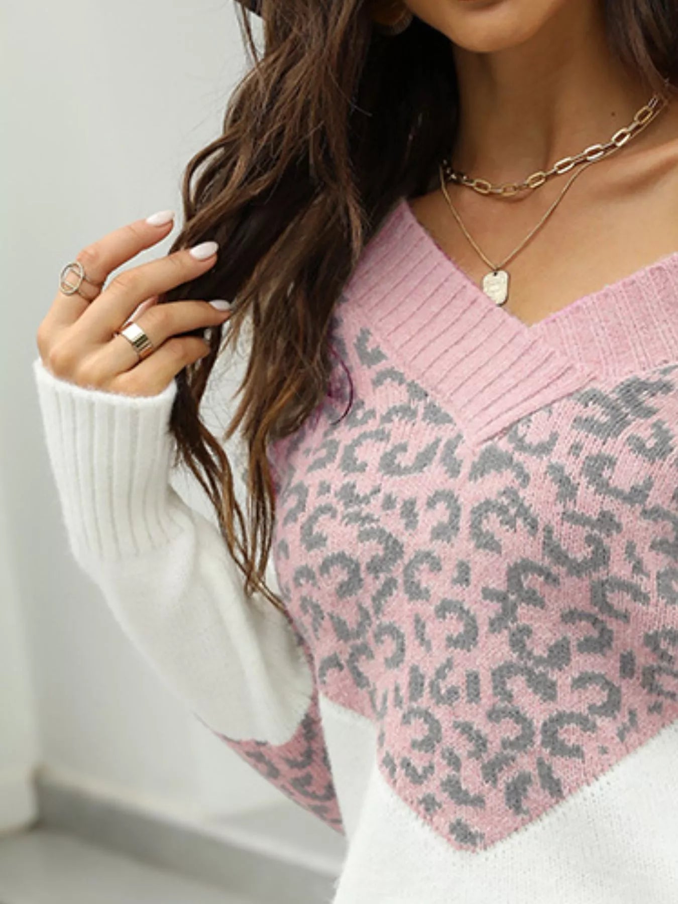 Leopard V-Neck Long Sleeve Sweater